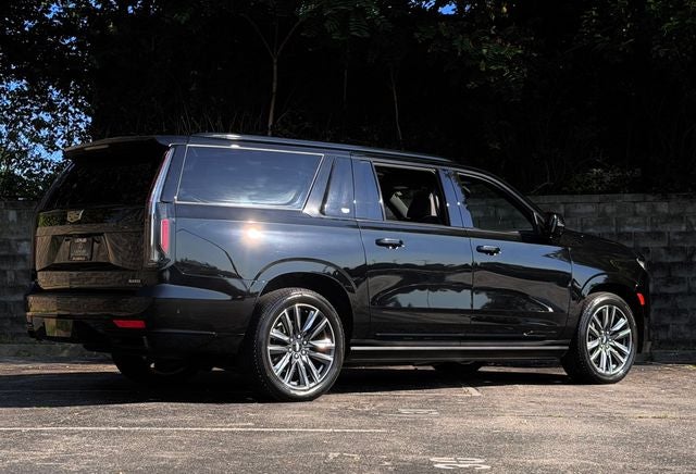 2023 Cadillac Escalade ESV Sport