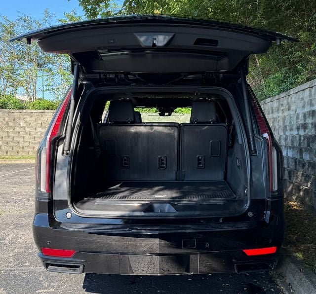 2023 Cadillac Escalade ESV Sport