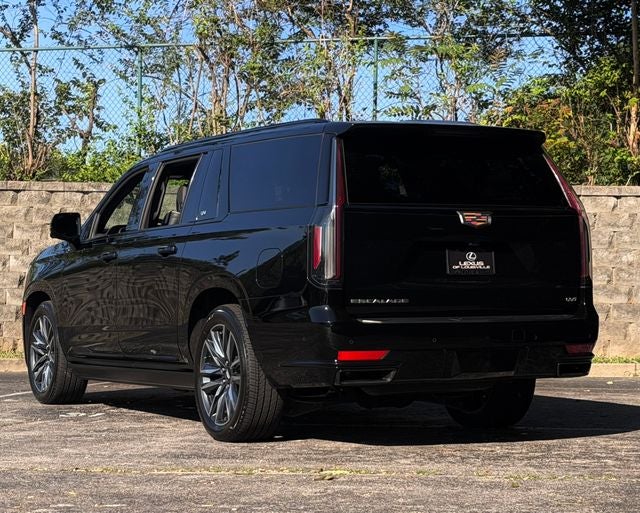 2023 Cadillac Escalade ESV Sport