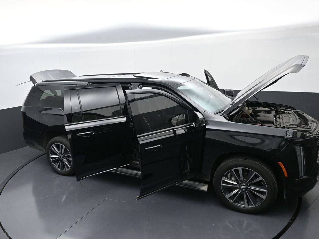 2025 Cadillac Escalade ESV 4WD Sport