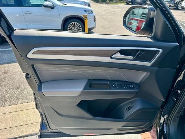 2023 Volkswagen Atlas SEL