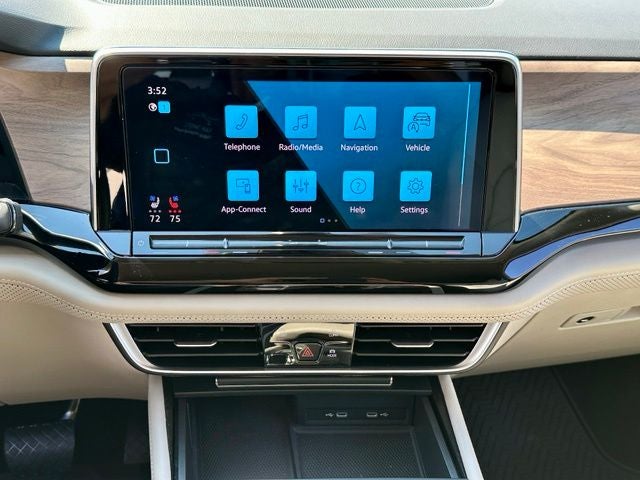 2024 Volkswagen Atlas 2.0T SE