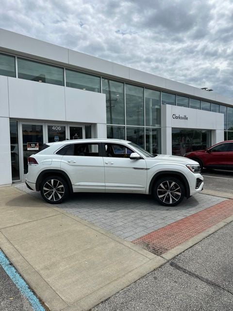 2025 Volkswagen Atlas Cross Sport 2.0T SEL Premium R-Line