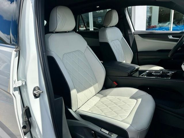 2025 Volkswagen Atlas Cross Sport 2.0T SEL Premium R-Line