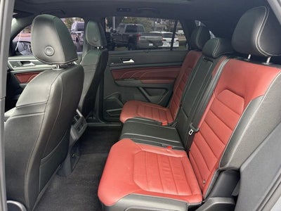 2023 Volkswagen Atlas Cross Sport 3.6L V6 SEL Premium R-Line
