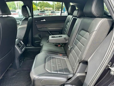 2023 Volkswagen Atlas Cross Sport 3.6L V6 SEL Premium R-Line