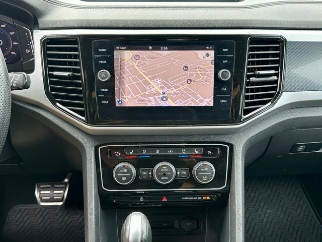 2023 Volkswagen Atlas Cross Sport 3.6L V6 SEL Premium R-Line