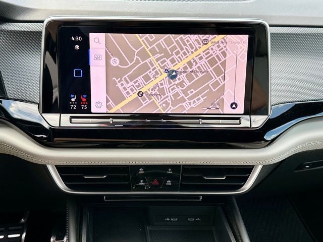 2024 Volkswagen Atlas Cross Sport 2.0T SEL Premium R-Line