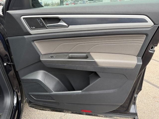 2022 Volkswagen Atlas 3.6L V6 SEL Premium R-Line