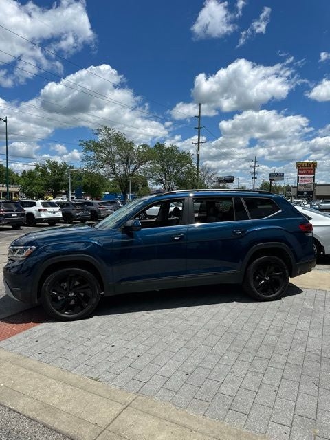 2023 Volkswagen Atlas 3.6L V6 SE w/Technology