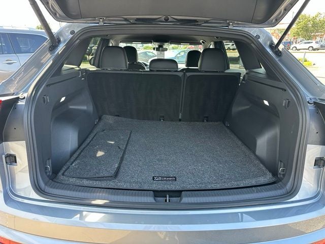 2025 Volkswagen Atlas Cross Sport 2.0T SE