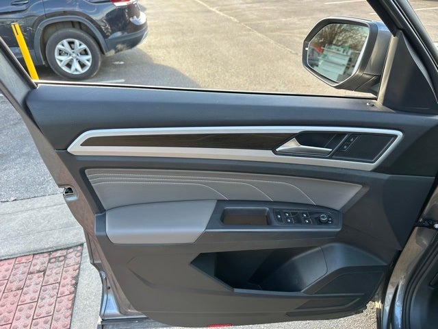 2023 Volkswagen Atlas 2.0T SE