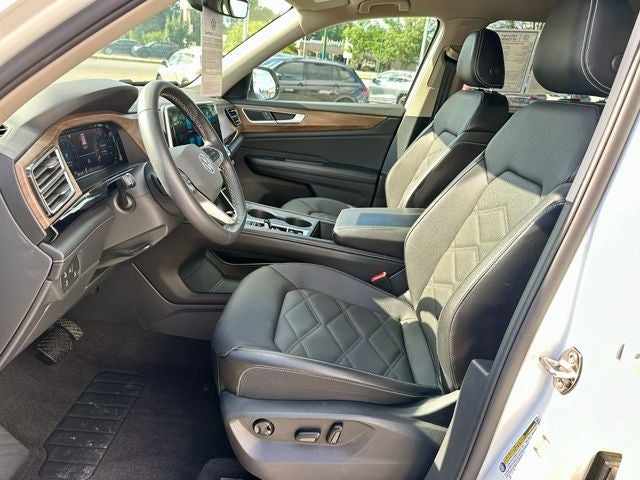 2024 Volkswagen Atlas 2.0T SE