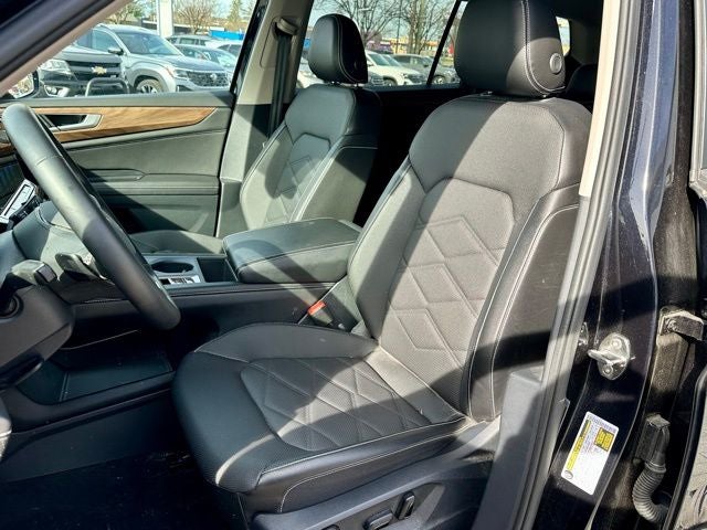 2024 Volkswagen Atlas 2.0T SE