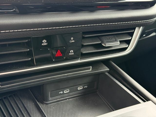2025 Volkswagen Atlas 2.0T SE