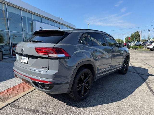 2023 Volkswagen Atlas Cross Sport 2.0T SEL R-Line Black