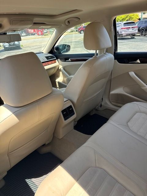 2013 Volkswagen Passat TDI SEL Premium