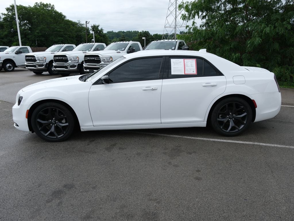 2023 Chrysler 300 Touring