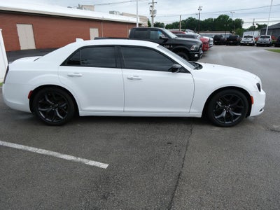 2023 Chrysler 300 Touring