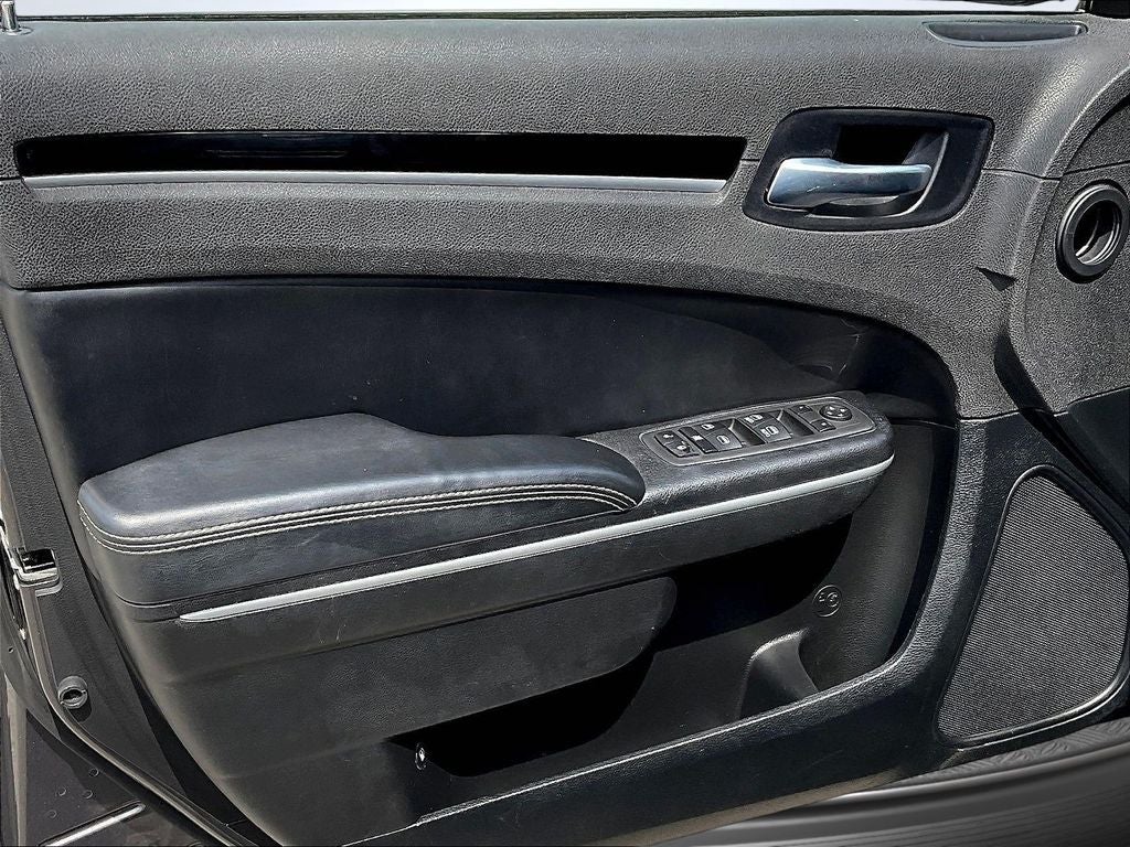 2022 Chrysler 300 S