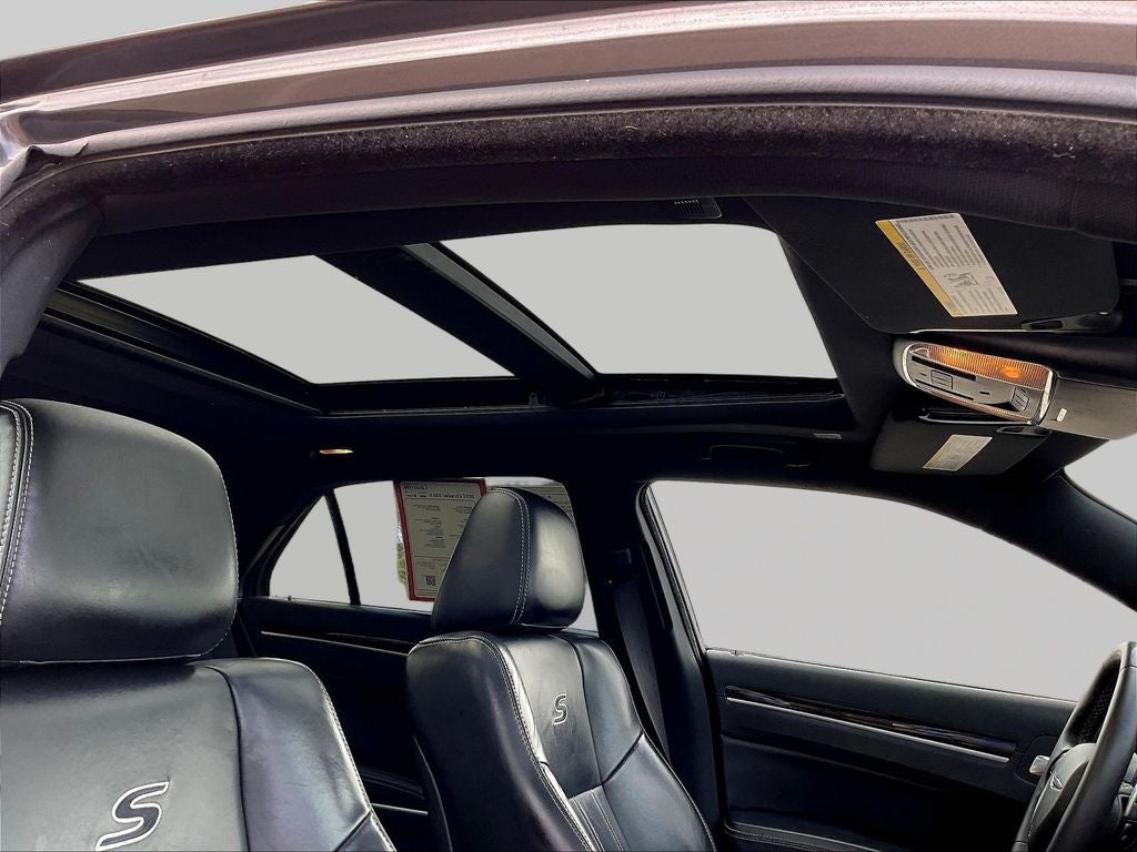 2022 Chrysler 300 S