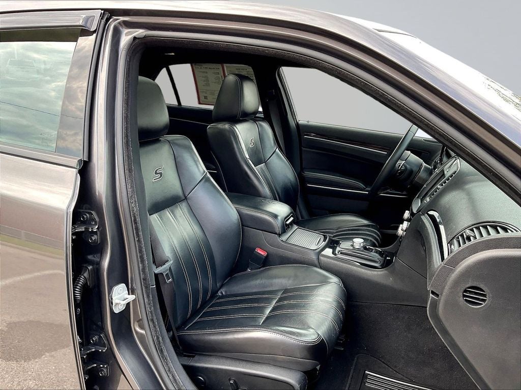 2022 Chrysler 300 S