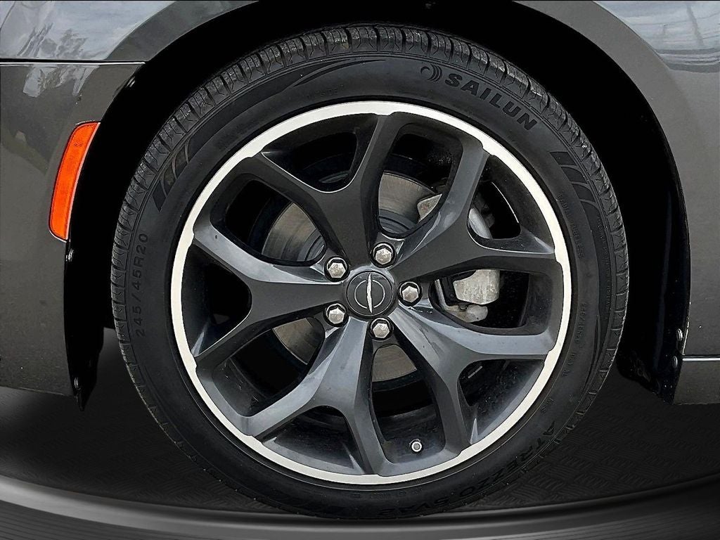 2022 Chrysler 300 S