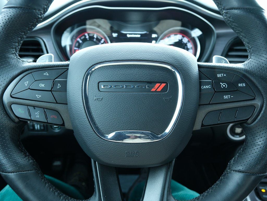 2017 Dodge Challenger 392 Hemi Scat Pack Shaker