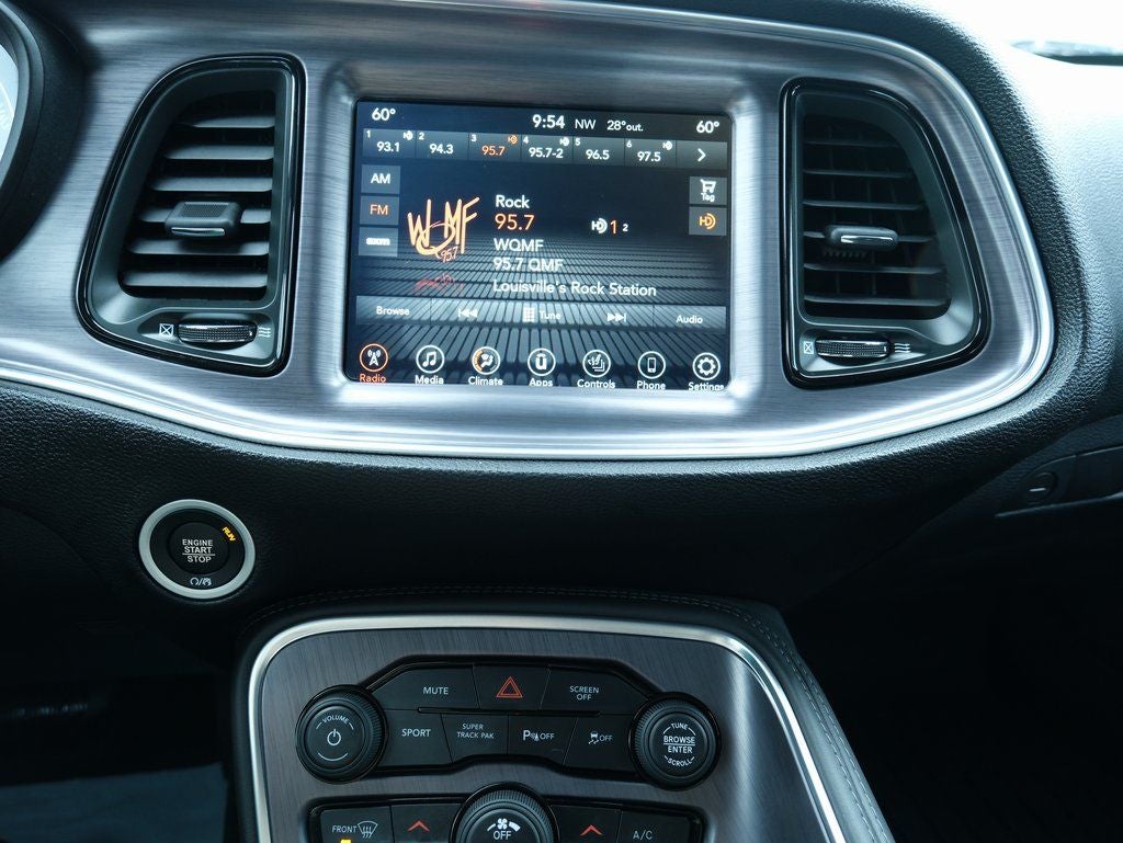 2017 Dodge Challenger 392 Hemi Scat Pack Shaker