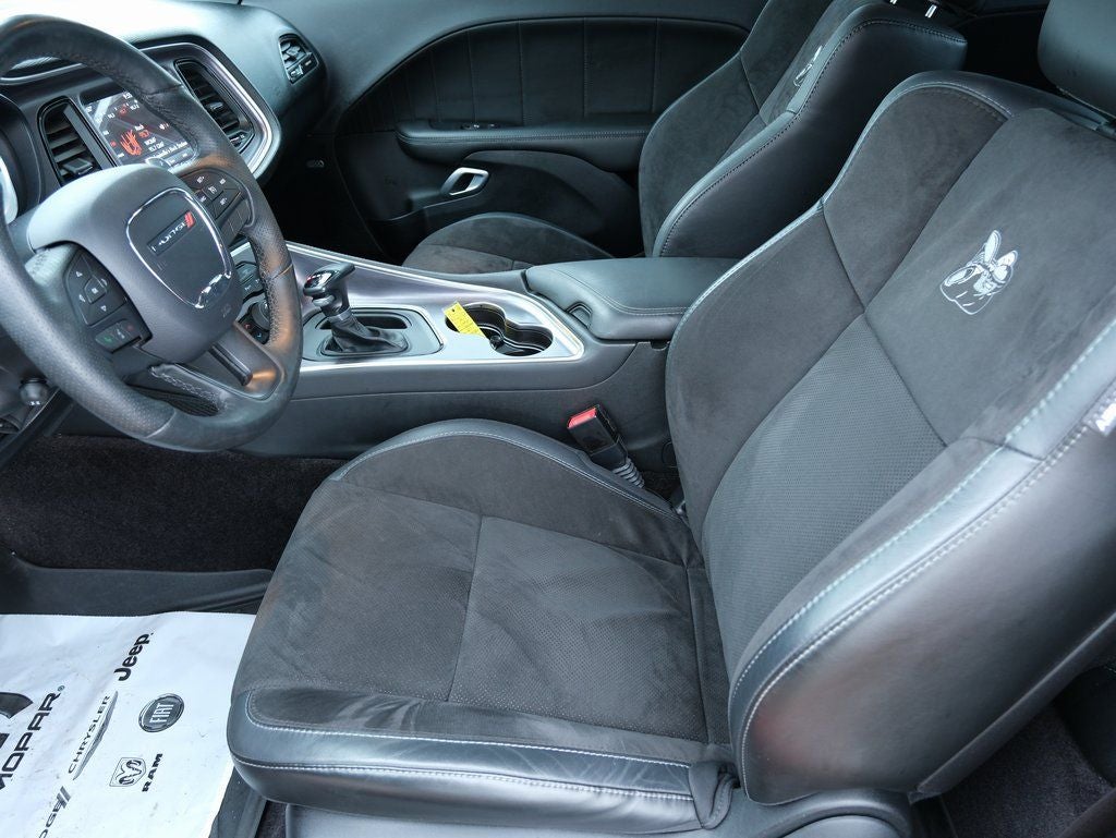 2017 Dodge Challenger 392 Hemi Scat Pack Shaker