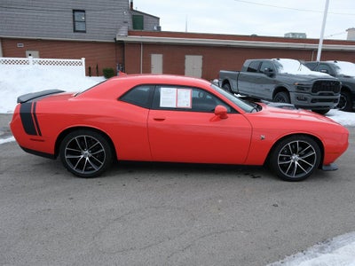 2017 Dodge Challenger 392 Hemi Scat Pack Shaker