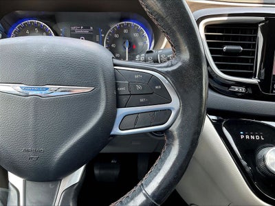 2020 Chrysler Pacifica Touring