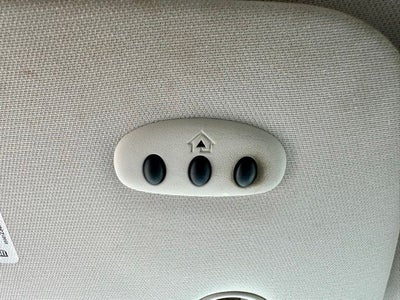 2012 Volkswagen Routan SE
