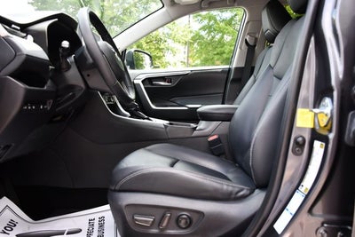 2022 Toyota RAV4 XLE Premium