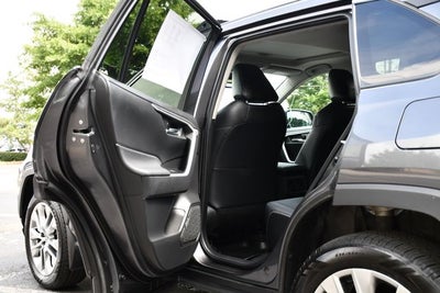 2022 Toyota RAV4 XLE Premium