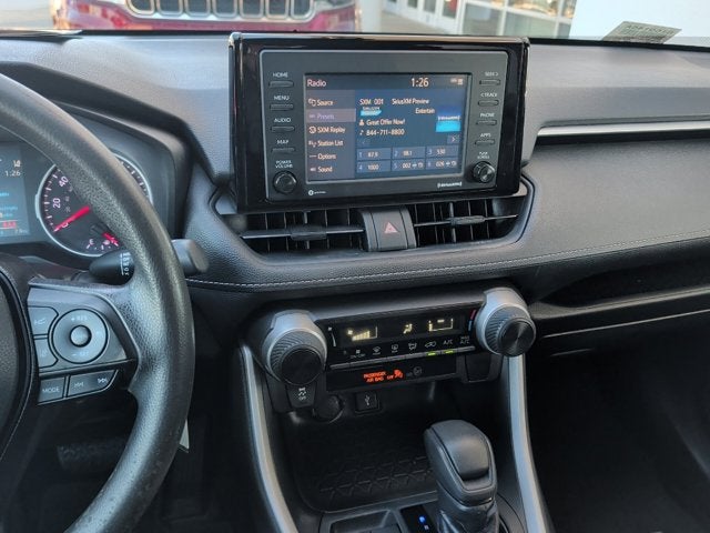 2020 Toyota RAV4 LE