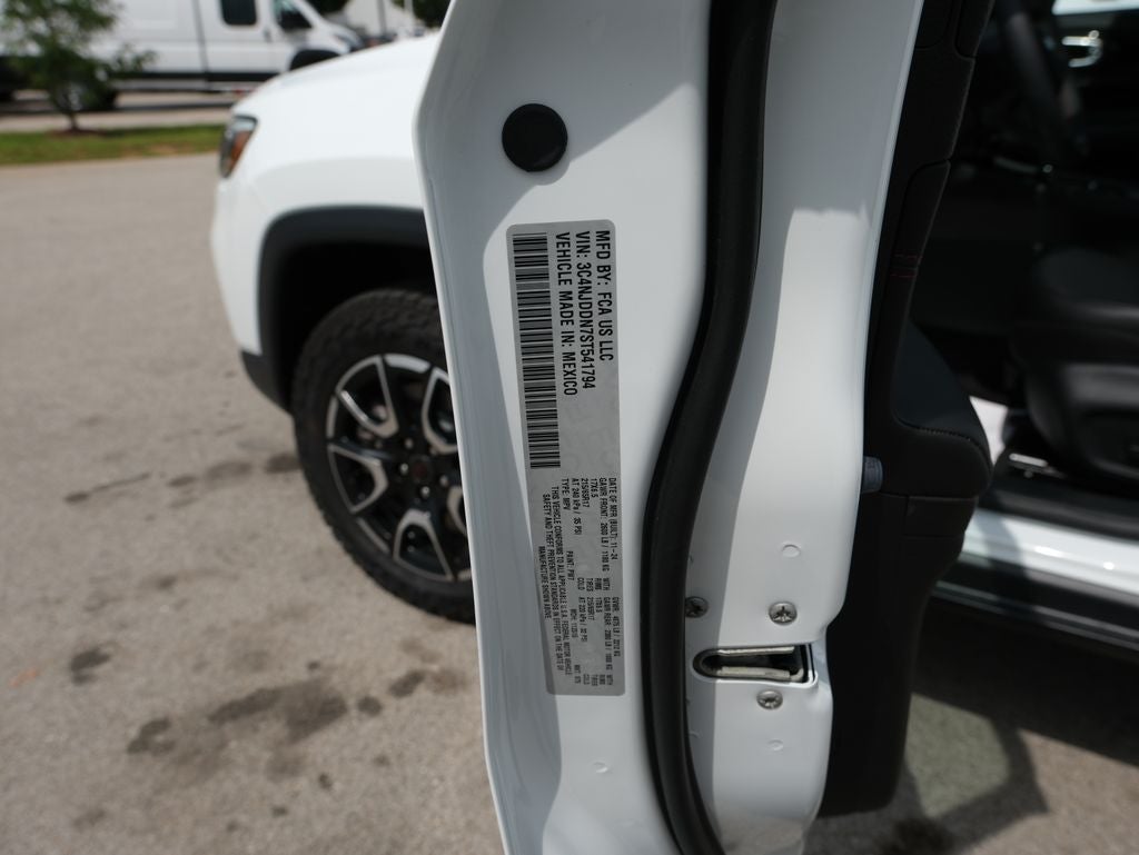 2025 Jeep Compass Trailhawk