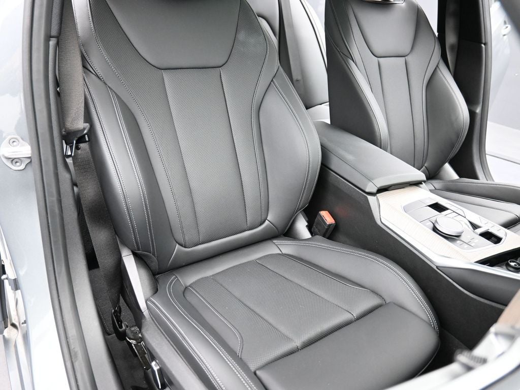 2025 BMW 3 Series 330i xDrive