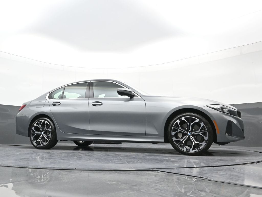 2025 BMW 3 Series 330i xDrive