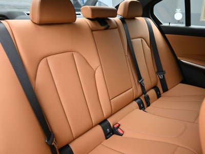 2025 BMW 3 Series 330i xDrive