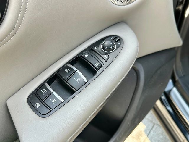 2023 INFINITI QX50 Sensory