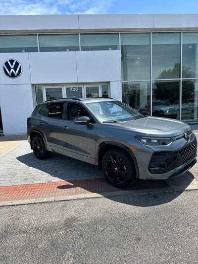 2025 Volkswagen Tiguan 2.0T SE R-Line Black