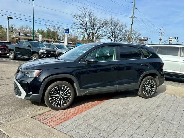 2025 Volkswagen Taos 1.5T SE