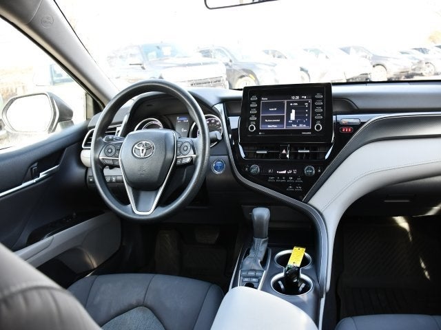 2022 Toyota Camry Hybrid LE