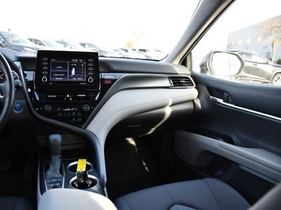 2022 Toyota Camry Hybrid LE