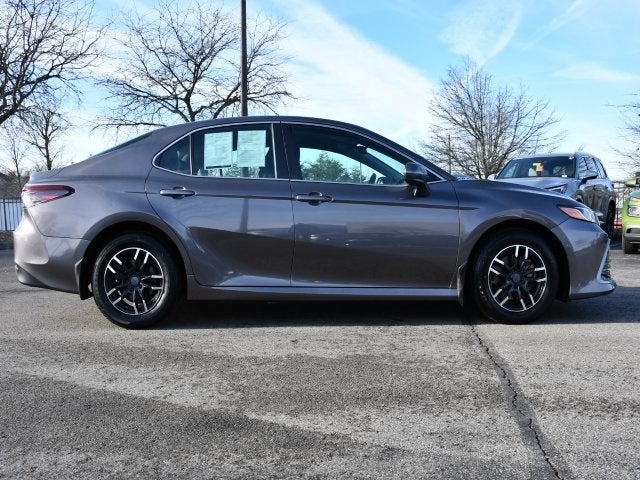 2022 Toyota Camry Hybrid LE