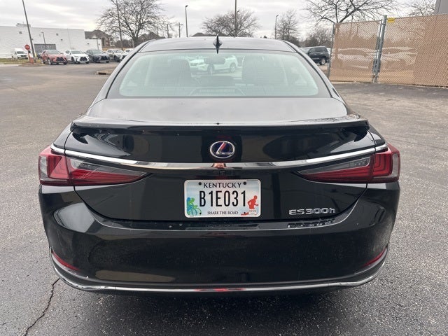 2022 Lexus ES 300h