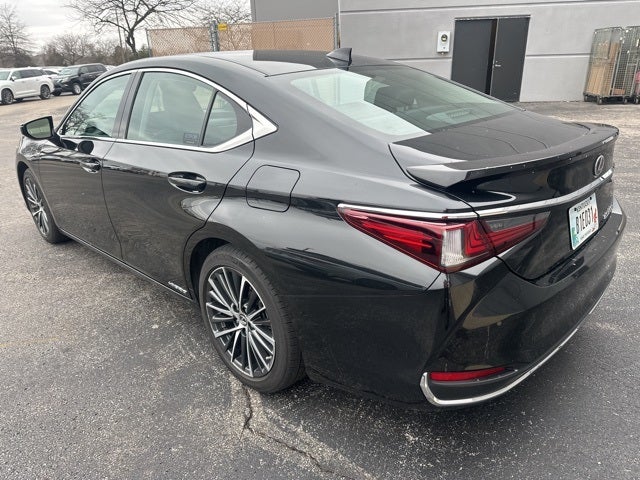 2022 Lexus ES 300h