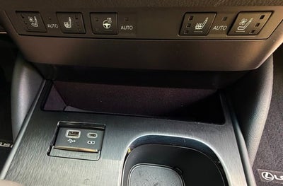 2025 Lexus ES 300h
