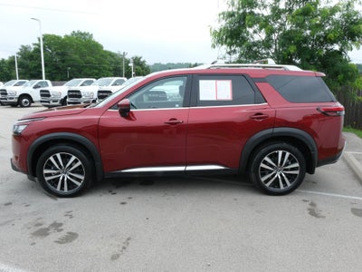 2025 Nissan Pathfinder Platinum